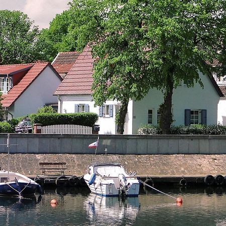 Auster, Direkt Am Alten Strom Rostock Buitenkant foto